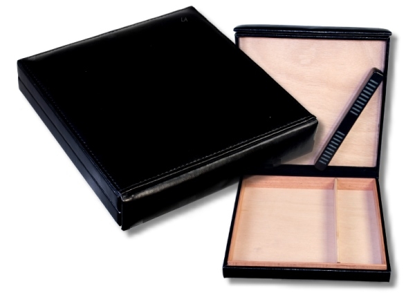 Artikelbild 1 des Artikels “Travel Reisehumidor Lackleder V-90 “