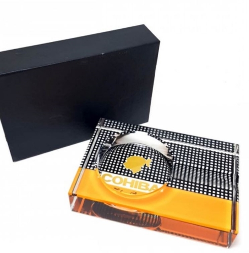 Artikelbild des Artikels “Zigarrenascher Cristalglas im Cohiba-Stil “
