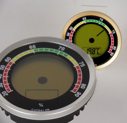 Artikelbild des Artikels “Caliber 4R Präzisions-Hygrometer +/-1 % RF silber “