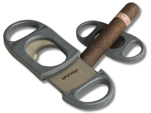 Artikelbild des Artikels “Xikar Zigarrencutter X8 Doppelschnitt 64er Ringmaß silber “