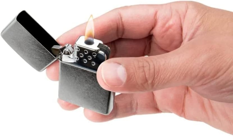 Artikelbild 1 des Artikels “Ausstellungsstück ZIPPO Gaseinsatz mit Drücker ungefüllt, Steinzündung “