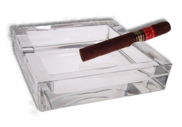 Artikelbild 1 des Artikels “Glas Zigarren Aschenbecher 15x15cm neues Modell mit 4 Ablagen “