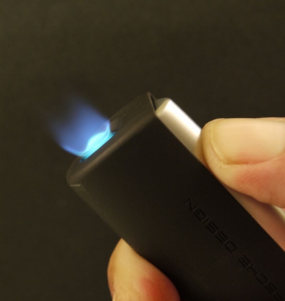Artikelbild 2 des Artikels “Porsche Design Feuerzeug P3645 Flat-Flame-Zündung schwarz “