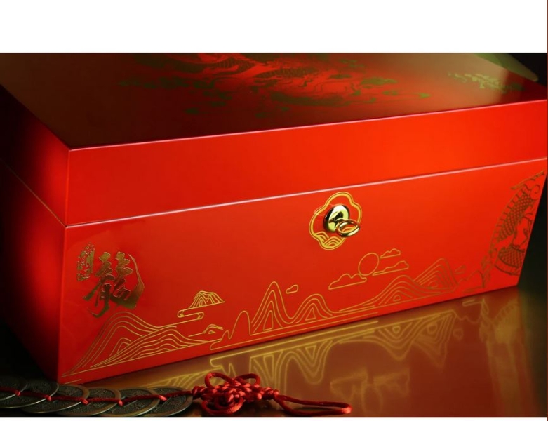 Artikelbild 2 des Artikels “adorini Year of the Dragon Grande Deluxe Humidor “